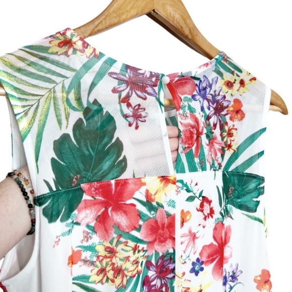 NWT APT 9 Womens Sleeveless Floral Print White Sheer Yoke Top Blouse M - Picture 10 of 16